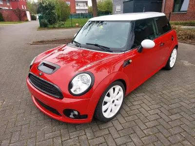 Używany Mini Cooper S 204 KM (150 kW) 2008 Czerwony Hatchback