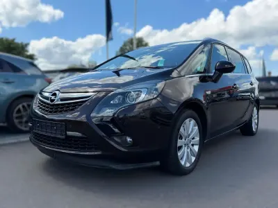 Używany Opel Zafira Tourer Innovation 170 KM (125 kW) 2013 Brązowy Minivan