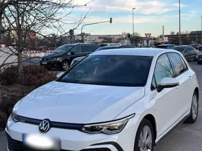 Gebraucht VW Golf VIII GTE 245 PS (180 kW) 2021 Weiß Limousine