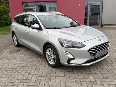 Gebraucht Ford Focus Cool & Connect 101 PS (74 kW) 2021 Silber Kombi