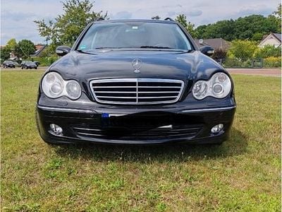 Gebraucht Mercedes 320 224 PS (164 kW) 2005 Schwarz Kombi