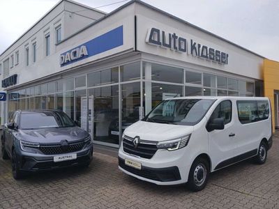 Weiß Gebraucht 2022 Renault Trafic Komfort Van / Kleinbus | 19.990 € (Superpreis)