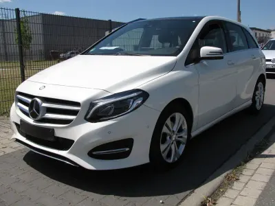 Gebraucht Mercedes B220 184 PS (135 kW) 2016 Weiß Kleinwagen