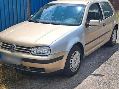 VW Golf IV