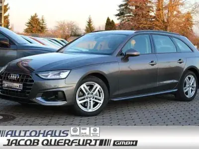 Używany Audi A4 Advanced 204 KM (150 kW) 2022 Szary Kombi