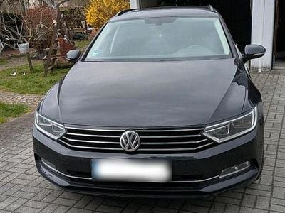 Gebraucht VW Passat 150 PS (110 kW) 2018 Schwarz Kombi