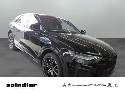 Gebraucht Audi Q8 S-Line 286 PS (210 kW) 2023 Mythosschwarz metallic SUV