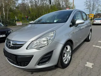 Gebraucht Opel Corsa Edition 86 PS (63 kW) 2012 Silber Kleinwagen
