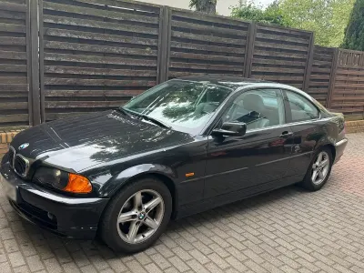 Gebraucht BMW 320 150 PS (110 kW) 2000 Schwarz Coupé