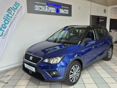 Usata Seat Arona Style 95 CV (69 kW) 2020 Blu SUV