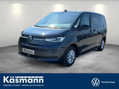 Nouă VW Multivan Life 150 CP (110 kW) 2026 Albastru Monovolum