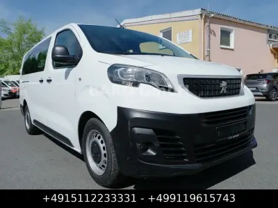 Gebraucht Peugeot Traveller 120 PS (88 kW) 2021 Weiß Van / Kleinbus