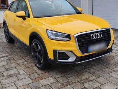 gebraucht Audi Q2 Design 1,6 TDI, ACC, LED, Vegas gelb