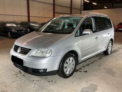 Silber Gebraucht 2004 VW Touran Trendline Van / Kleinbus | 1.390 € (Guter Preis)