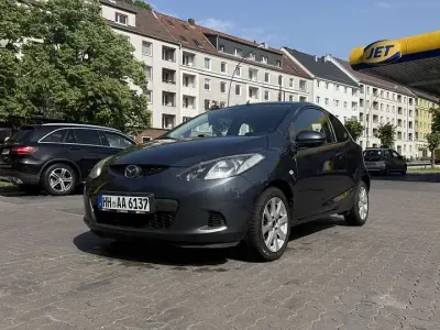 Gebraucht Mazda 2 Inclusive 86 PS (63 kW) 2009 Grau Kleinwagen