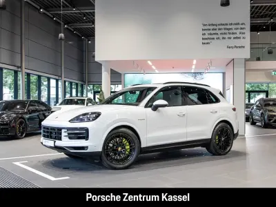 Gebraucht Porsche Cayenne E-Hybrid 470 PS (345 kW) 2024 Weiss SUV