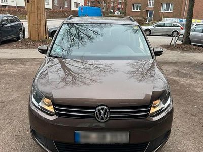 Gebraucht VW Touran 150 PS (110 kW) 2013 Braun Van / Kleinbus