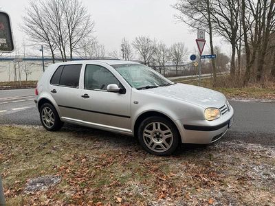 Gebraucht VW Golf IV 101 PS (74 kW) 2003 Kleinwagen