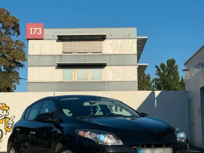 Gebraucht Renault Mégane III 110 PS (80 kW) 2010 Schwarz Kombi