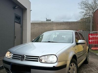 Gebraucht VW Golf IV Sound 75 PS (55 kW) 2002 Silber Kleinwagen