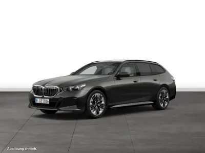 Gebraucht BMW 540 286 PS (210 kW) 2025 Grau Kombi