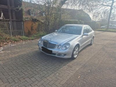Mercedes E200