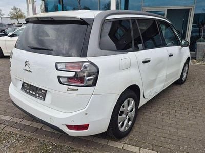 Usata VW Golf VII Highline 103 CV (75 kW) 2015 Andere Berlina