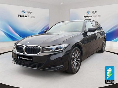 Gebraucht BMW 320e Shadowline 204 PS (150 kW) 2022 Schwarz Kombi