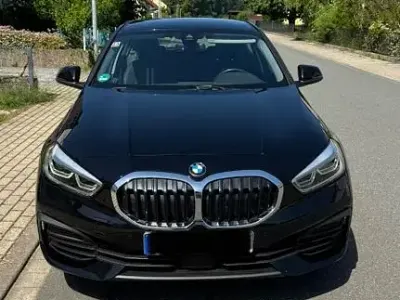 Gebraucht BMW 118 Advantage 140 PS (102 kW) 2020 Schwarz Kleinwagen