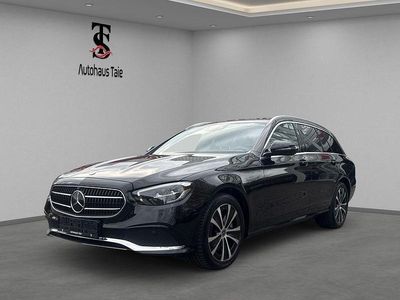 Schwarz/baltic black (metallic) Gebraucht 2022 Mercedes E300 Avantgarde Kombi | 29.480 € (Fairer Preis)