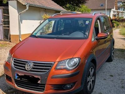 VW Touran Cross
