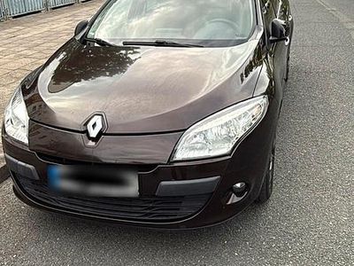 Usata Renault Mégane GrandTour 131 CV (96 kW) 2011 Marrone Station wagon