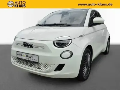 Gebraucht Fiat 500e Icon 86 kW (118 PS) 2022 Weiß Kleinwagen