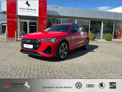 Gebraucht Audi e-tron S-Line 230 kW (313 PS) 2022 Rot SUV