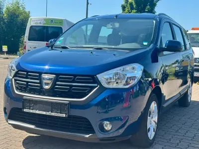 Gebraucht Dacia Lodgy Comfort 116 PS (85 kW) 2018 Blau Van / Kleinbus