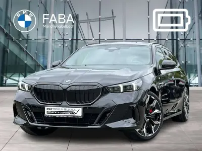 Gebraucht BMW 520 M Sport 190 PS (139 kW) 2025 Schwarz Kombi