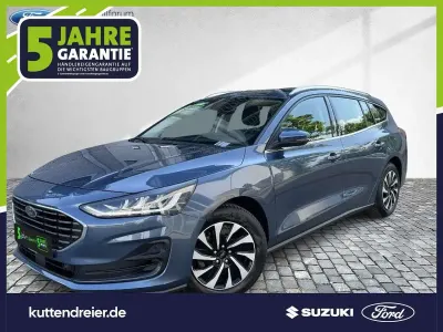 Gebraucht Ford Focus Titanium 125 PS (91 kW) 2022 Blau Kombi