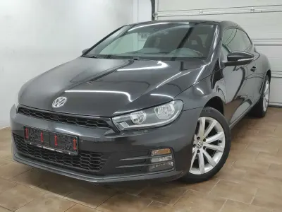 Gebraucht VW Scirocco Sport 125 PS (91 kW) 2015 Deep black perleffekt Coupé