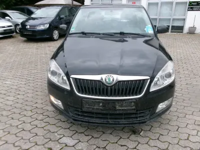 Gebraucht Skoda Fabia Ambiente 60 PS (44 kW) 2011 Schwarz Limousine