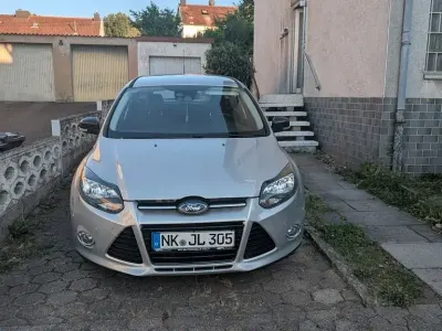 Gebraucht Ford Focus Titanium 163 PS (119 kW) 2012 Silber Limousine