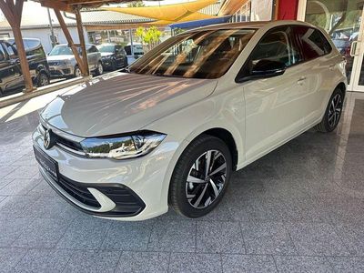 Grau Gebraucht 2025 VW Polo Move Limousine | 21.490 € (Fairer Preis)