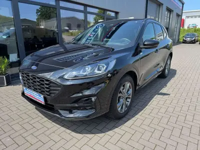 Gebraucht Ford Kuga ST-Line X 150 PS (110 kW) 2023 Obsidianschwarz metallic SUV