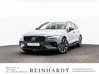 Gebraucht Volvo V60 Plus 197 PS (144 kW) 2024 Thunder grey / metallic Kombi