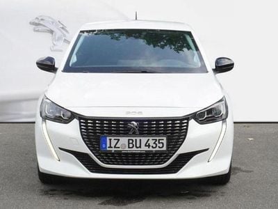 Gebraucht Peugeot 208 Allure 102 PS (75 kW) 2023 Weiß Kleinwagen
