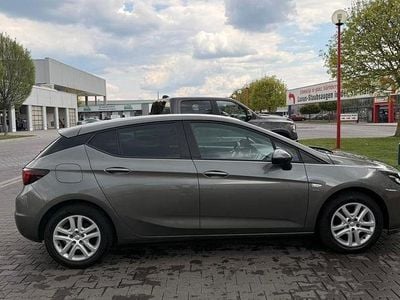 Gebraucht Opel Astra Active 150 PS (110 kW) 2019 Grau Limousine