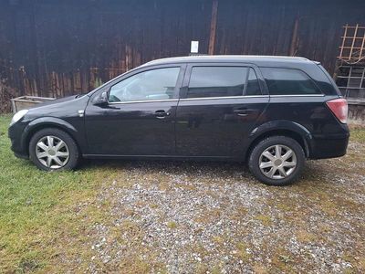 Gebraucht Opel Astra 116 PS (85 kW) 2010 Schwarz Kombi