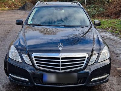 Gebraucht Mercedes E200 Avantgarde 184 PS (135 kW) 2011 Schwarz Kombi