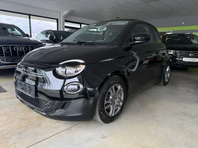 Gebraucht Fiat 500e Passion 86 kW (118 PS) 2021 Schwarz Cabrio