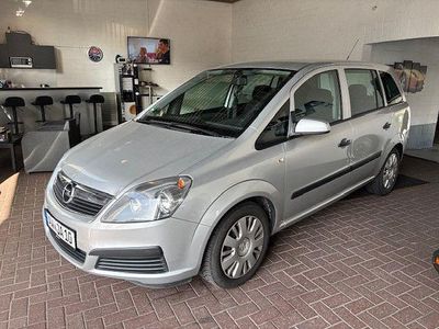 Gebraucht Opel Zafira Catch Me 105 PS (77 kW) 2007 Silber Van / Kleinbus