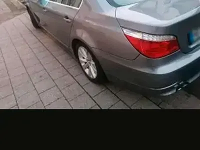 Gebraucht BMW 530 Sport Line 235 PS (172 kW) 2007 Grau Limousine